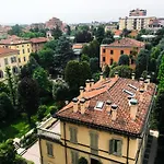 Peony Apartment, bi-locale a due passi dal centro di Modena